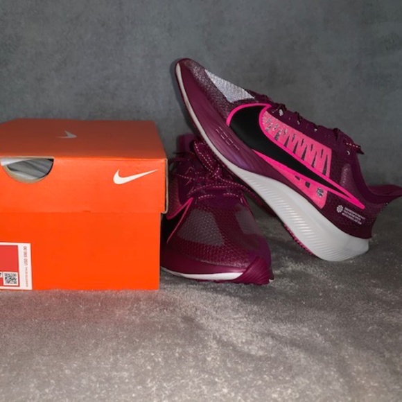 Nike Shoes - Wmns Nike Zoom Gravity 'True Berry'